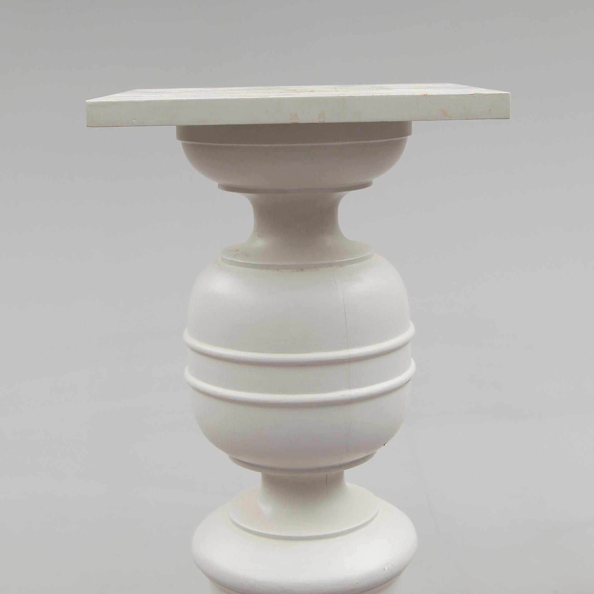 PIEDESTAL, 1900-talets första hälft.