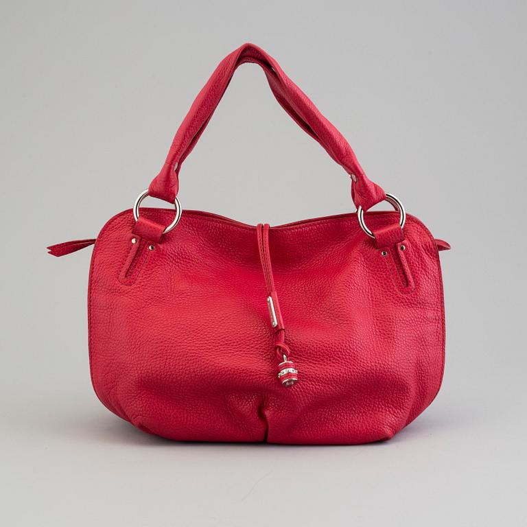 A bag by Céline, "Hobo Bittersweet".