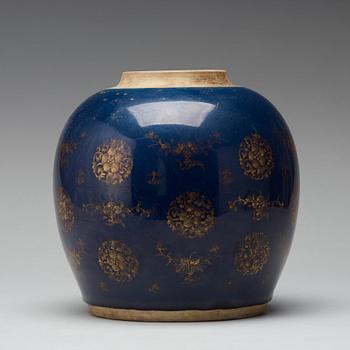 A powder blue jar, Qing dynasty, 18th Century.