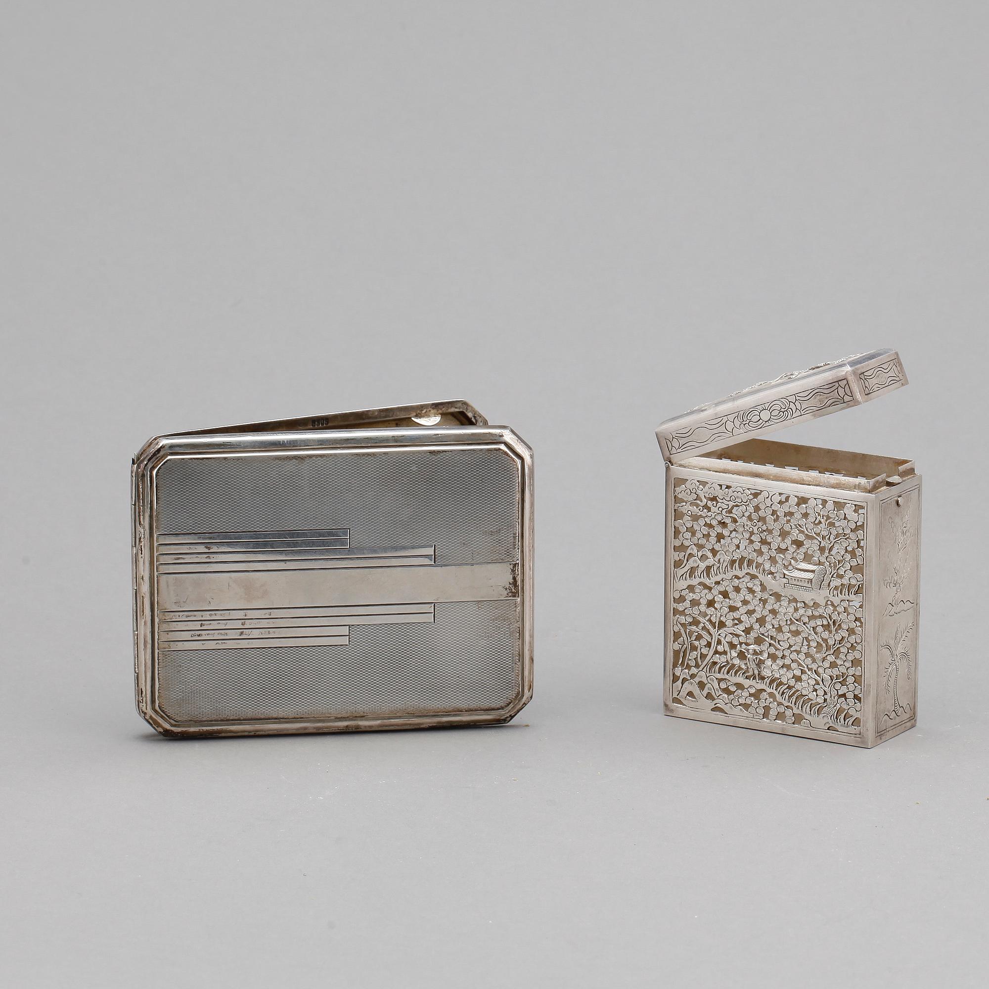 ETUIER, 2 st, silver, däribland Vietnam, vikt 211 g.