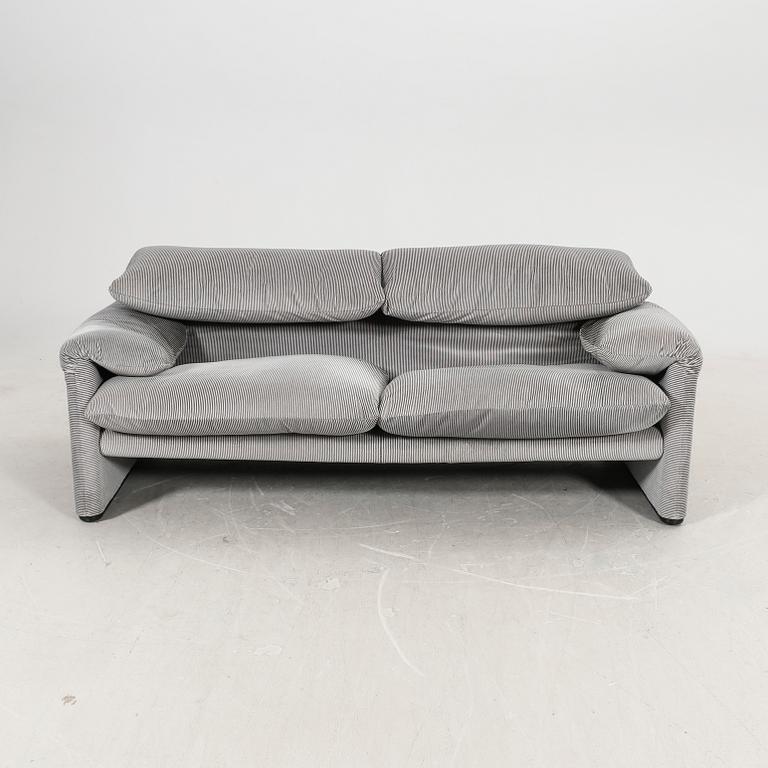 Vico Magistretti, soffa "Maralunga" Cassina Italien.