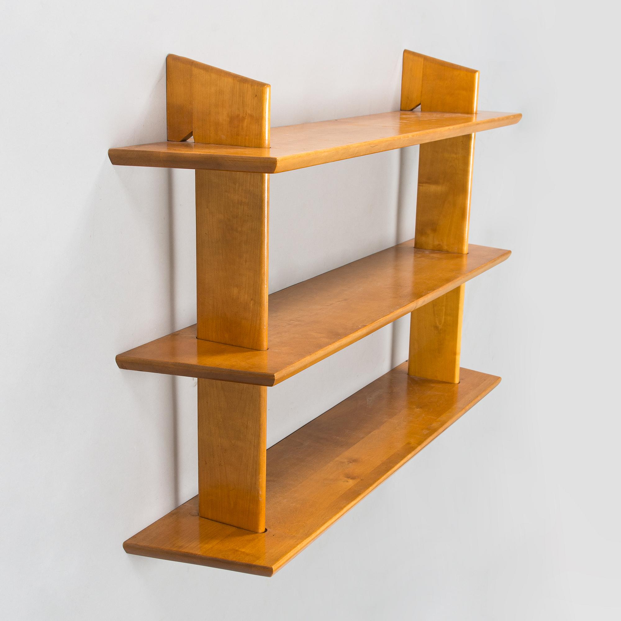A mid-20th-century shelf.