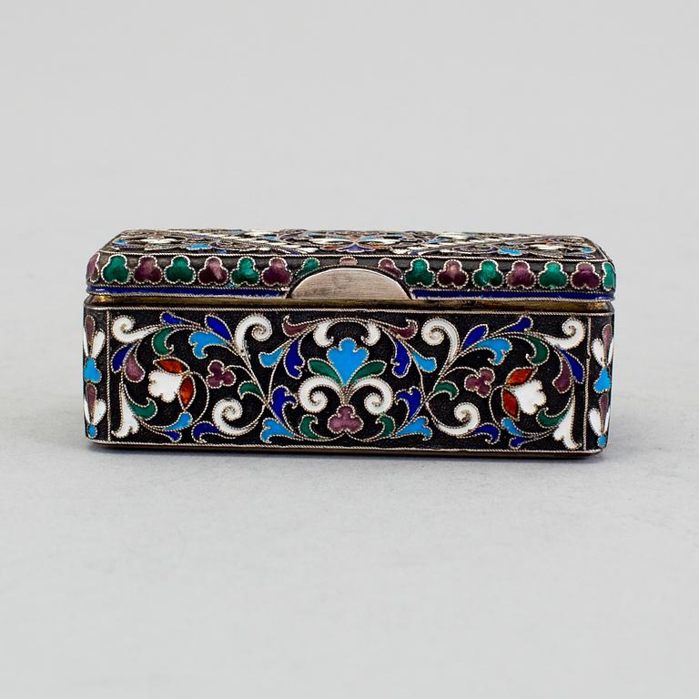 DOSA, icke identifierad mästarstämpel, Moskva 1899-1908, silver och cloisonnéemal.