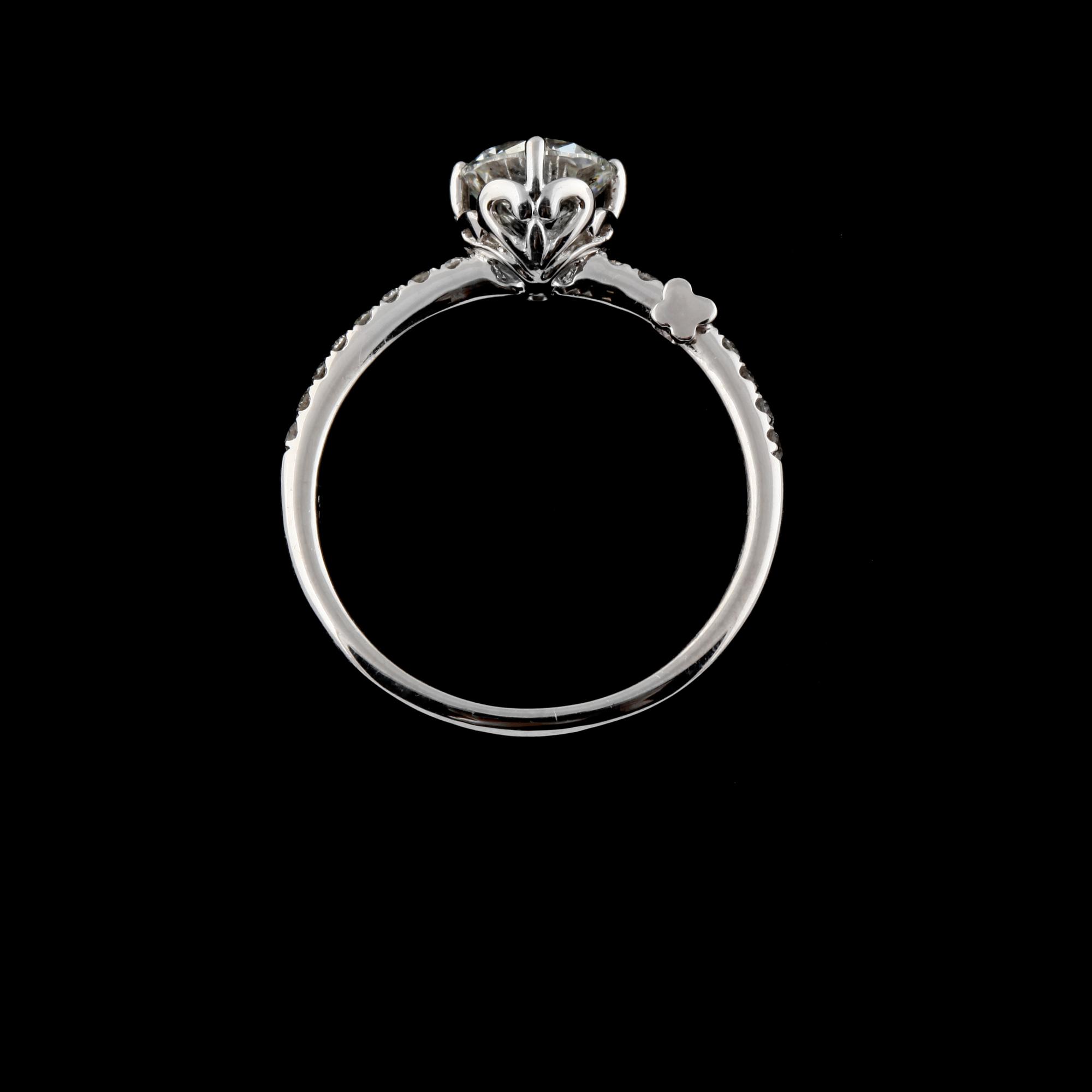 RING, 18k vitguld med briljantslipade diamanter,1.15 ct. Vikt 2.8 g.