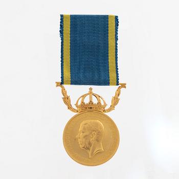 A Swedish gold medal, 18 ct, in box. 1954.