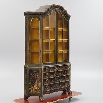 Display cabinet, Rococo style, 20th century.