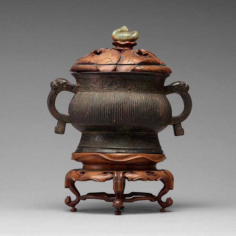 A bronze censer, Ming dynasty (1368-1644).