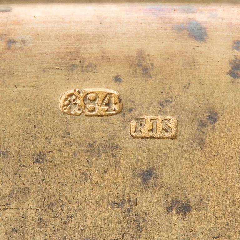 An 1880s, parcel gilt cigarette case, mark of Peter Silventoinen, Saint Petersburg.
