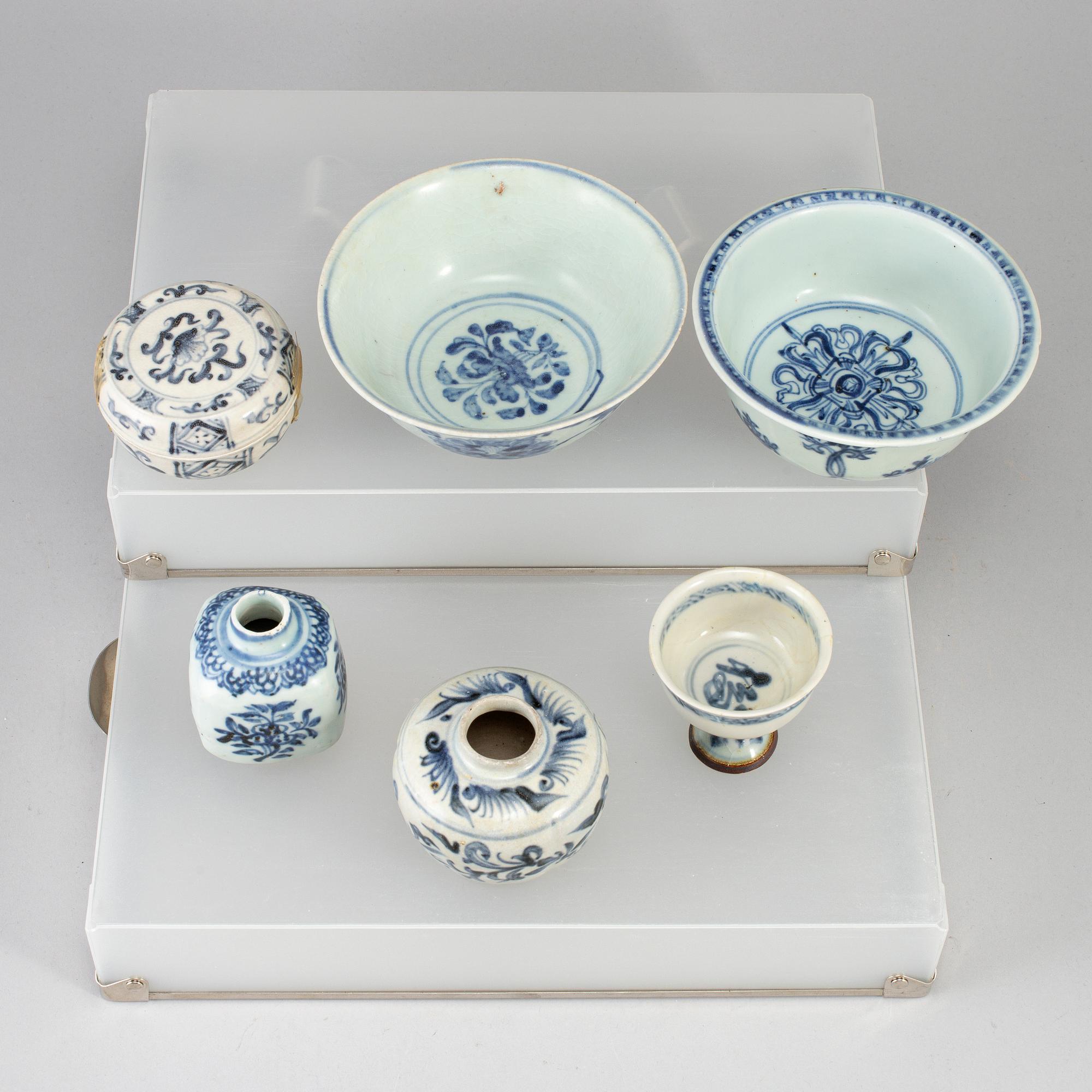 PARTI, sex delar, keramik. Sydostasien, 17/1800-tal.