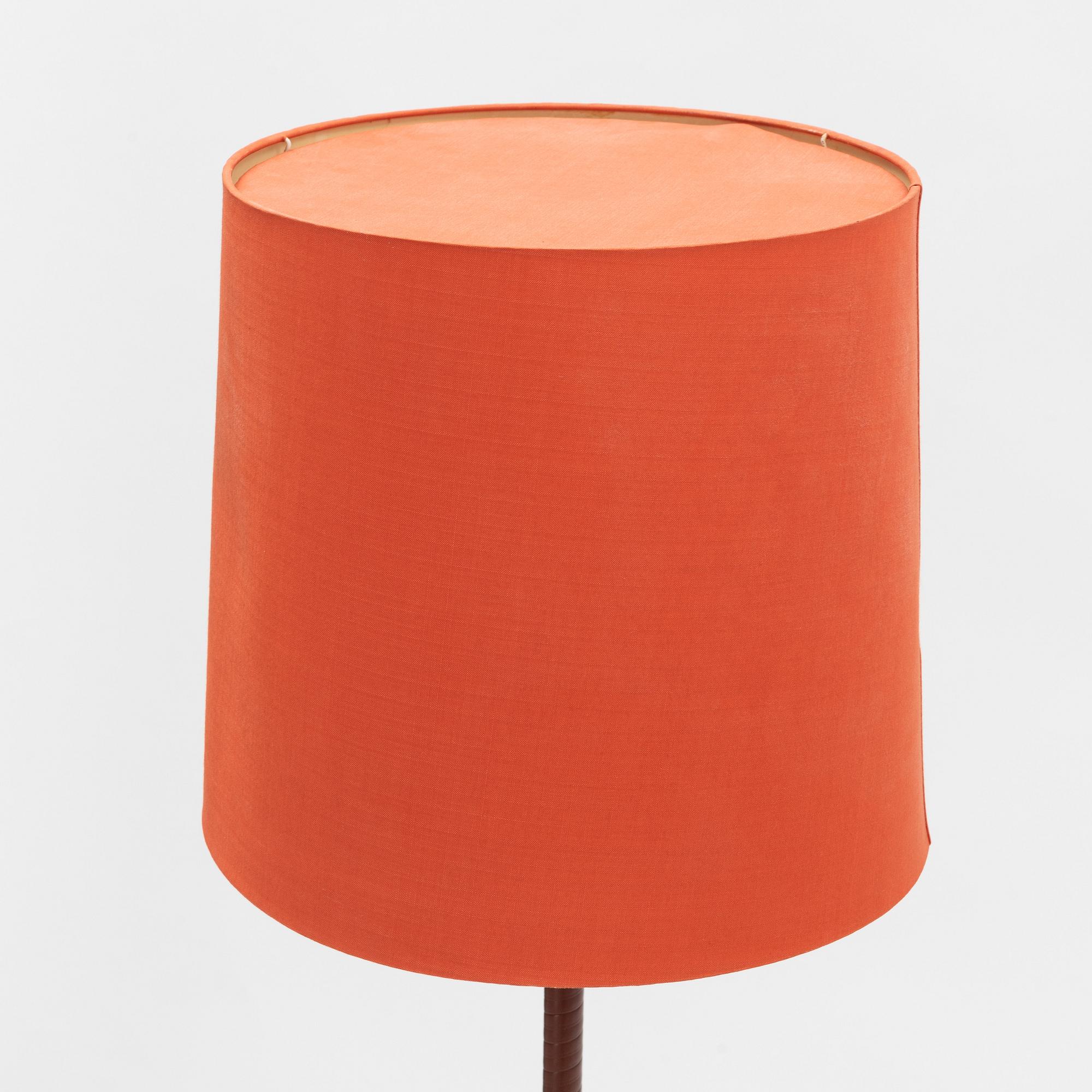 A mid 20th Century floor lamp.