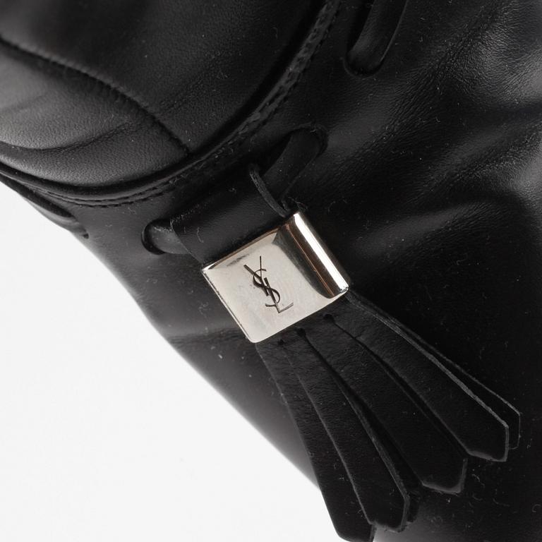 YVES SAINT LAURENT, ett par stövlar. Storlek 37,5.