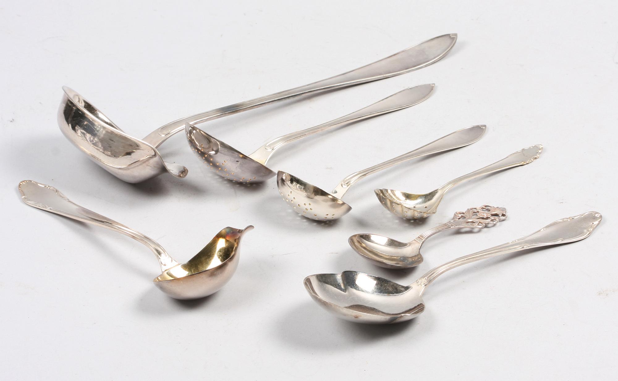 PARTI NYSILVER, ca 40 delar.