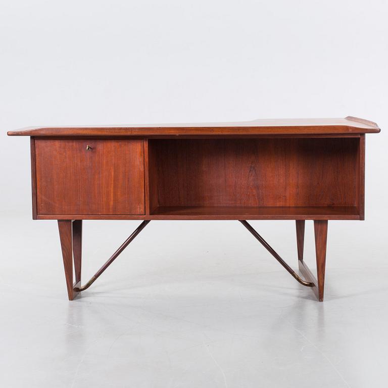 A DANISH PETER LØVIG NIELSEN WRITING DESK.