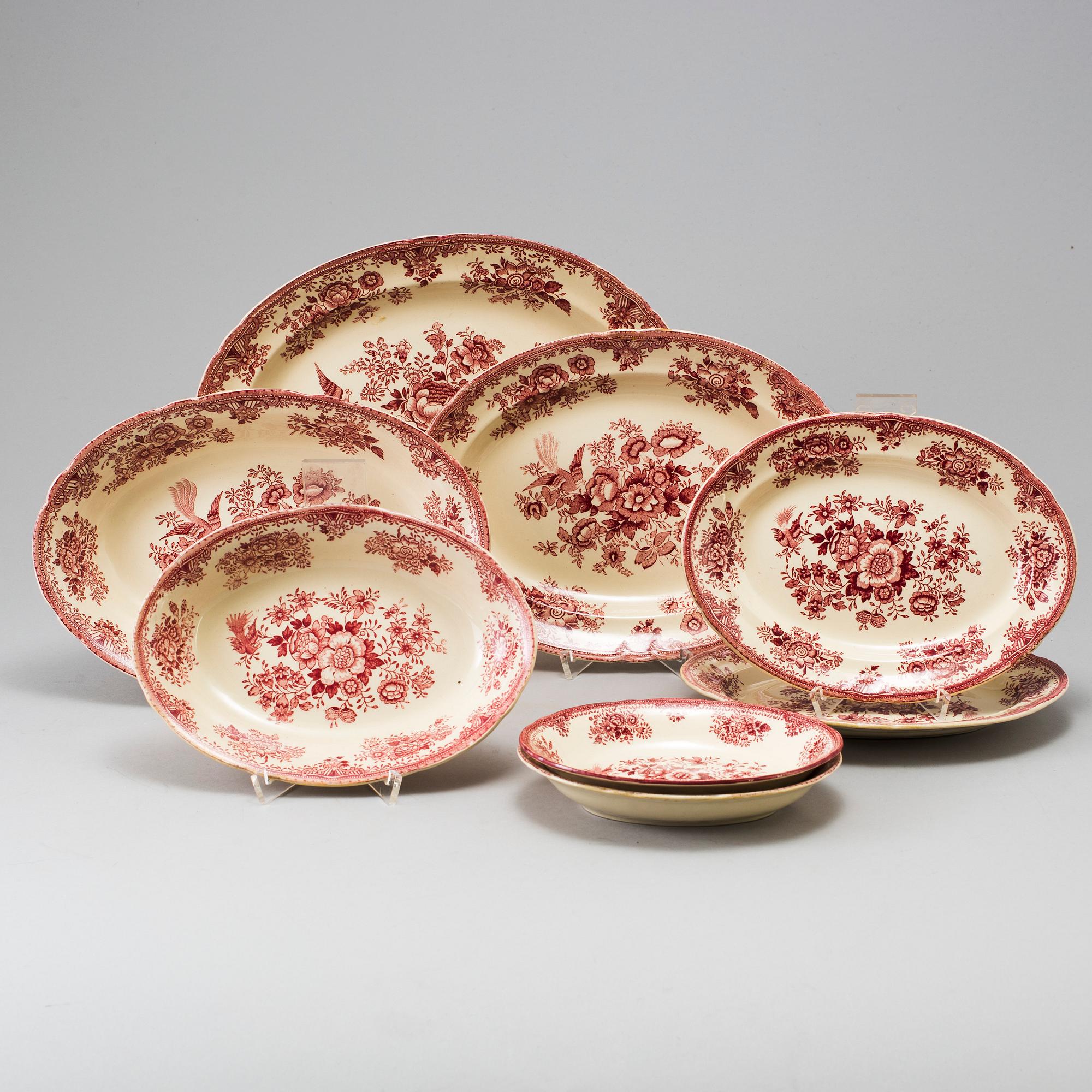 MATSERVIS 72 delar, flintgods. "Röd fasan", Old Gustavsberg, 1900-talets andra hälft.