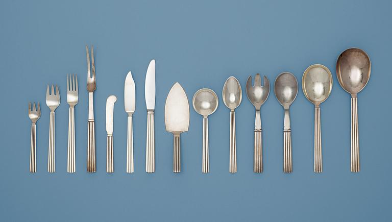 A set of 103 pieces of Sigvard Bernadotte flatware 'Bernadotte' by Georg Jensen Copenhagen 1945-77.