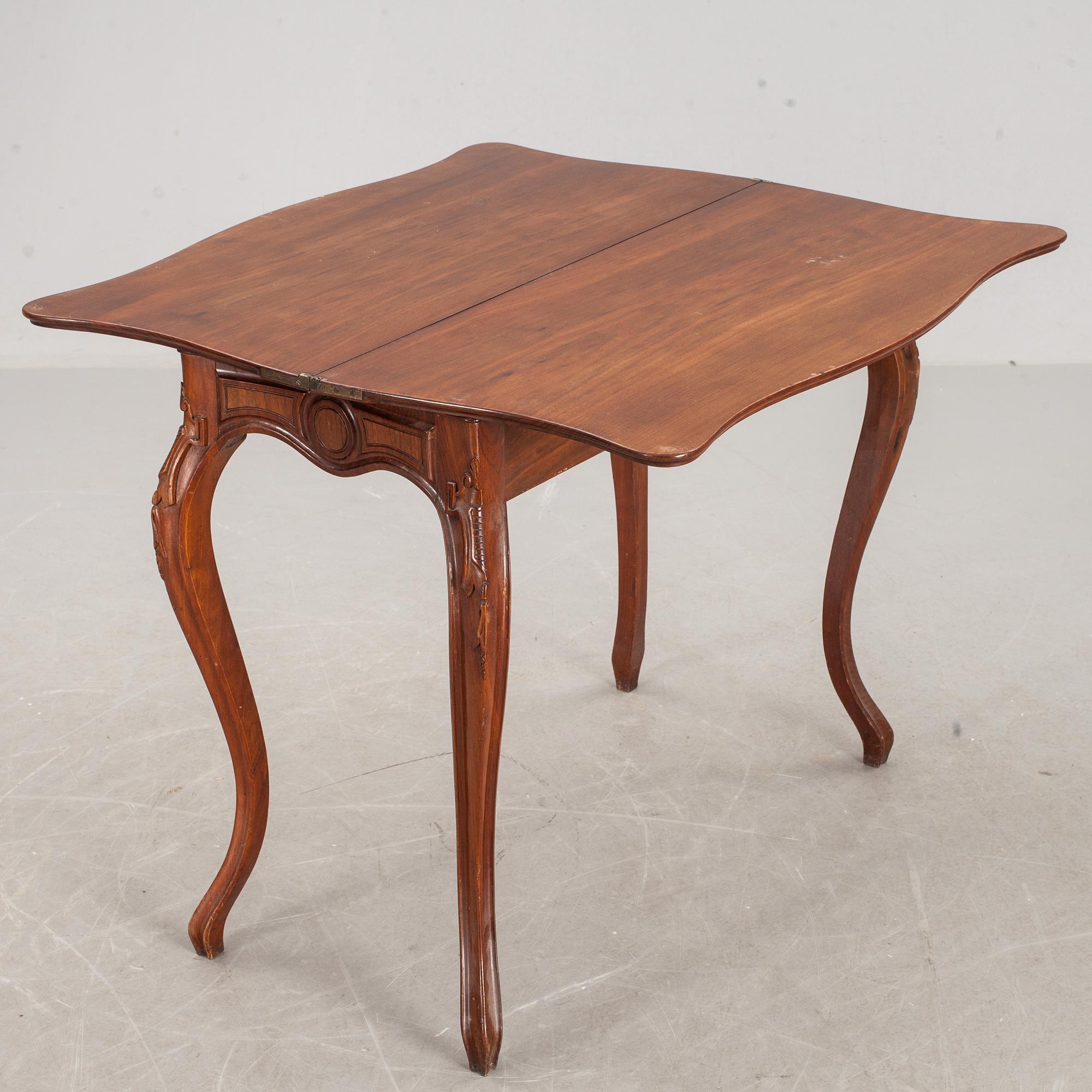 SPELBORD, nyrokoko, 1800-talets andra hälft.