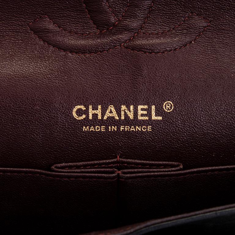 Chanel, A 'Double flap bag' shoulder bag.