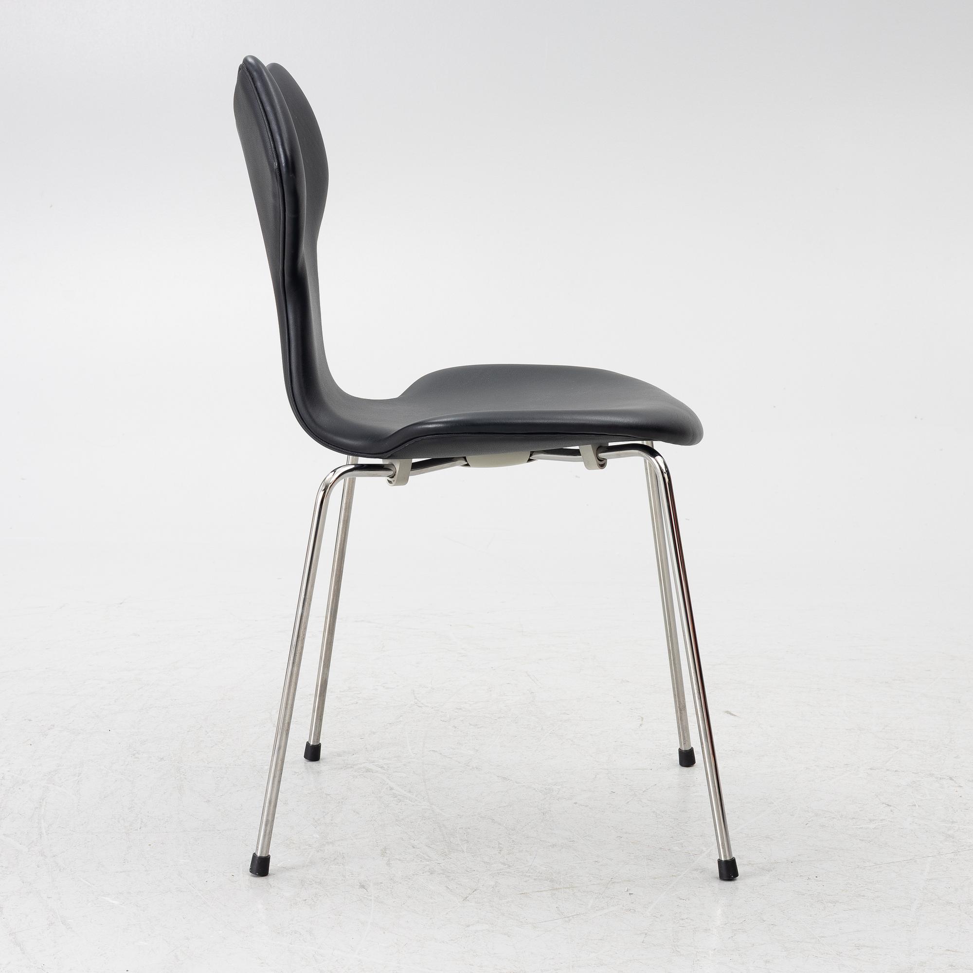 Arne Jacobsen, Chair, "Grand Prix", Fritz Hansen.