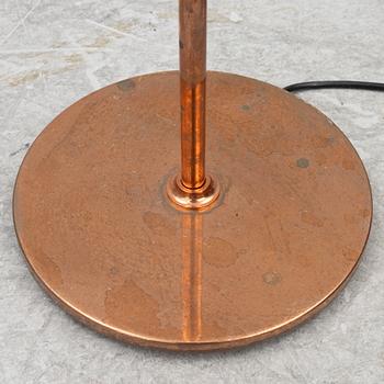 Poul Henningsen, golvlampa, "PH3½-2½.", Louis Poulsen, Danmark, 2000-tal.