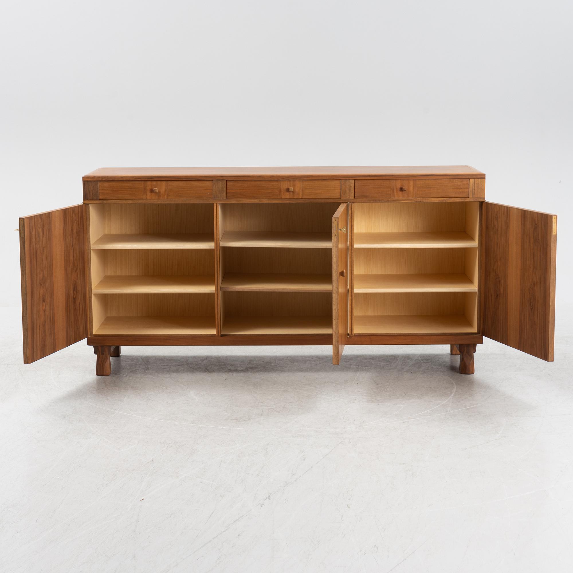 Carl Malmsten, sideboard, "Klinte", Åfors Möbelfabrik.
