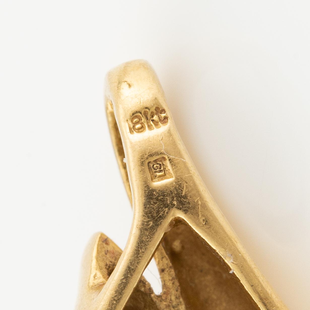 Earrings, a pair, and a pendant, 18K gold with pearls and small diamonds.