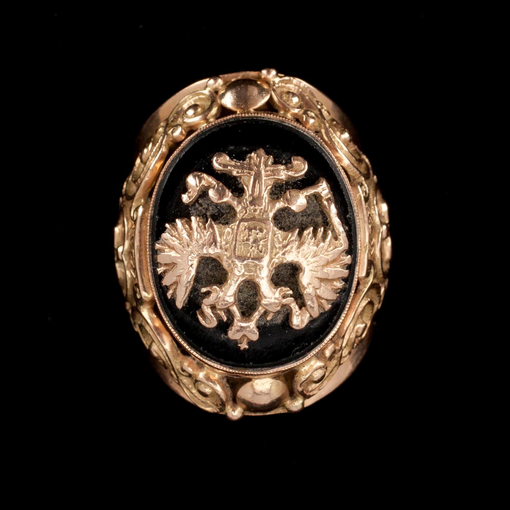 RING, guld 14 K, sovjetiska stämplar 1927-1954.  Vikt ca 19,8 g.