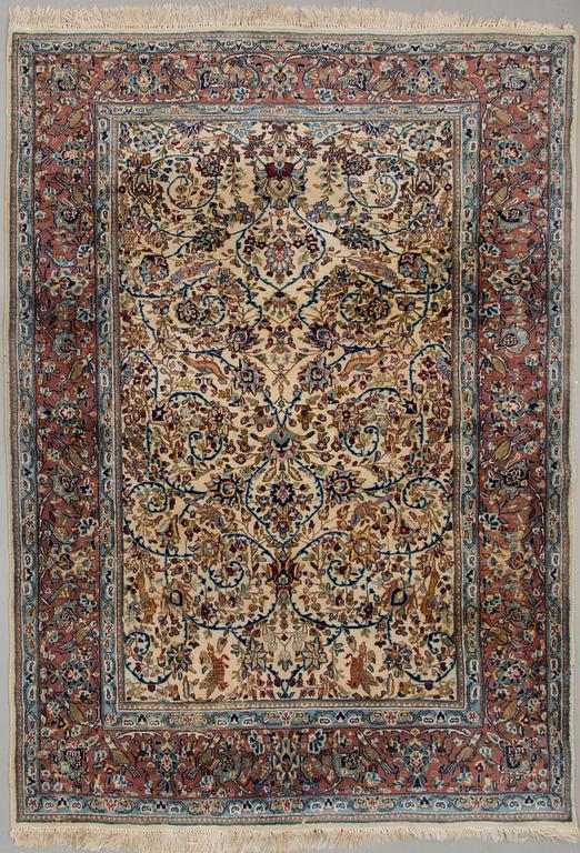 Carpet, Persian, 250x176 cm.