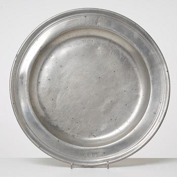 FAT, tenn, Jakob Åkerman, verksam 1723-48 i Stockholm.