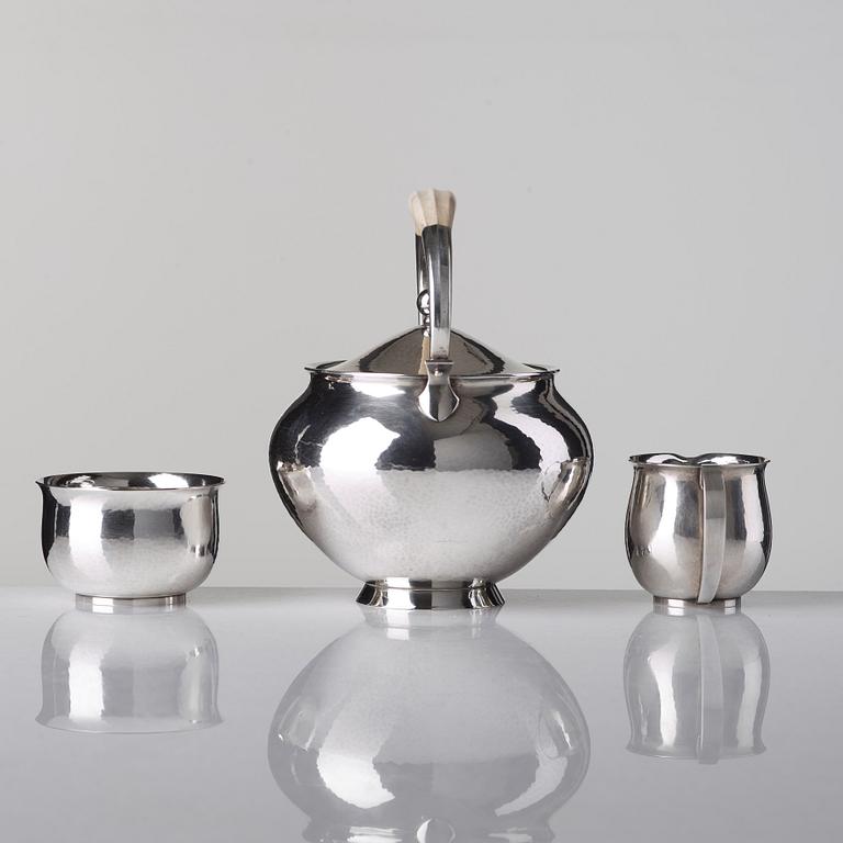 Harald Nielsen, a 3 pcs sterling tea service, Georg Jensen, Copenhagen 1945-77.