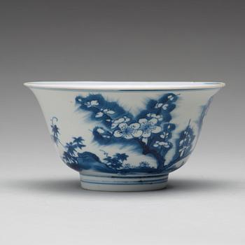 A blue and white bowl, Qing dynasty, Kangxi (1662-1722), with Chenghua six character mark.