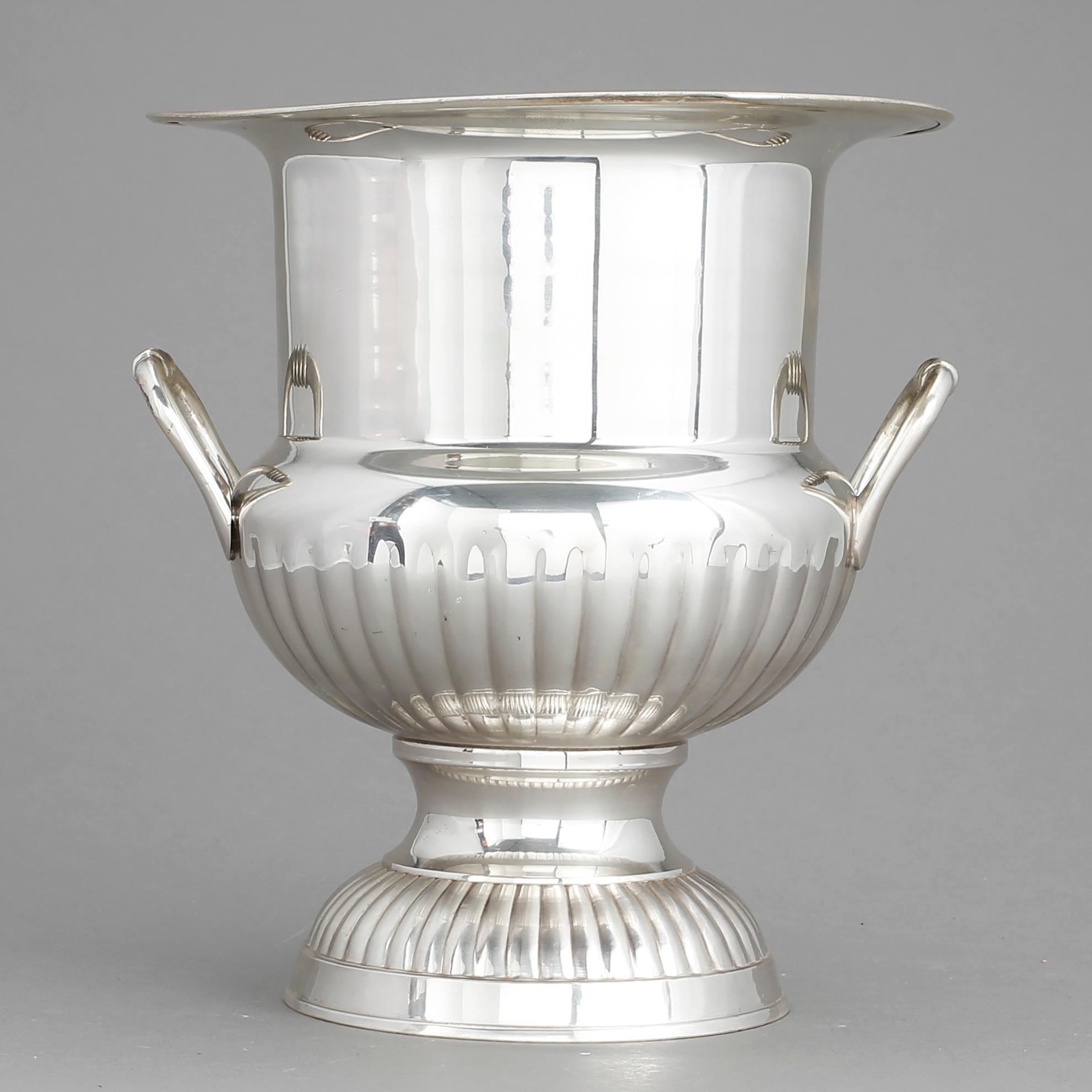 CHAMPAGNEKYLARE, nysilver, 1900-talets andra hälft.