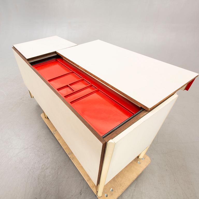 Raymond Loewy, a sideboard for Doubinsky Frères France 1960s.