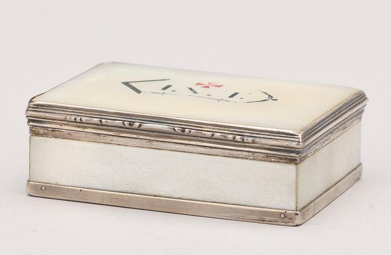 DOSA, pärlemor, sekelskiftet 1800/1900.