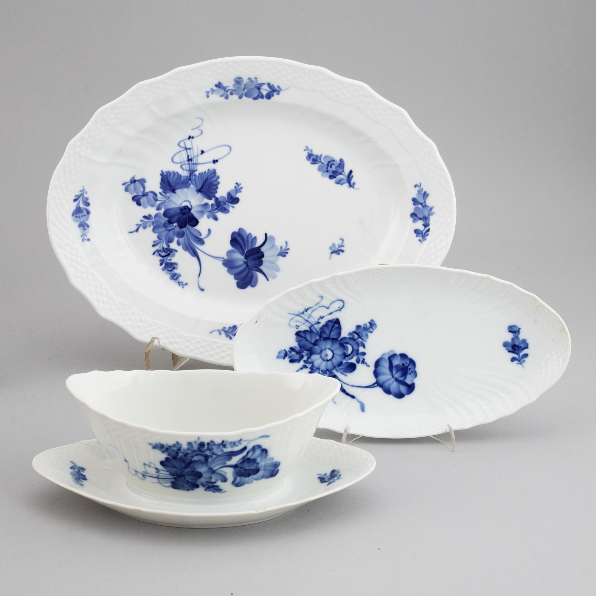 SERVIS,  Royal Copenhagen, Blå Blomst, ca 80 delar, Danmark.