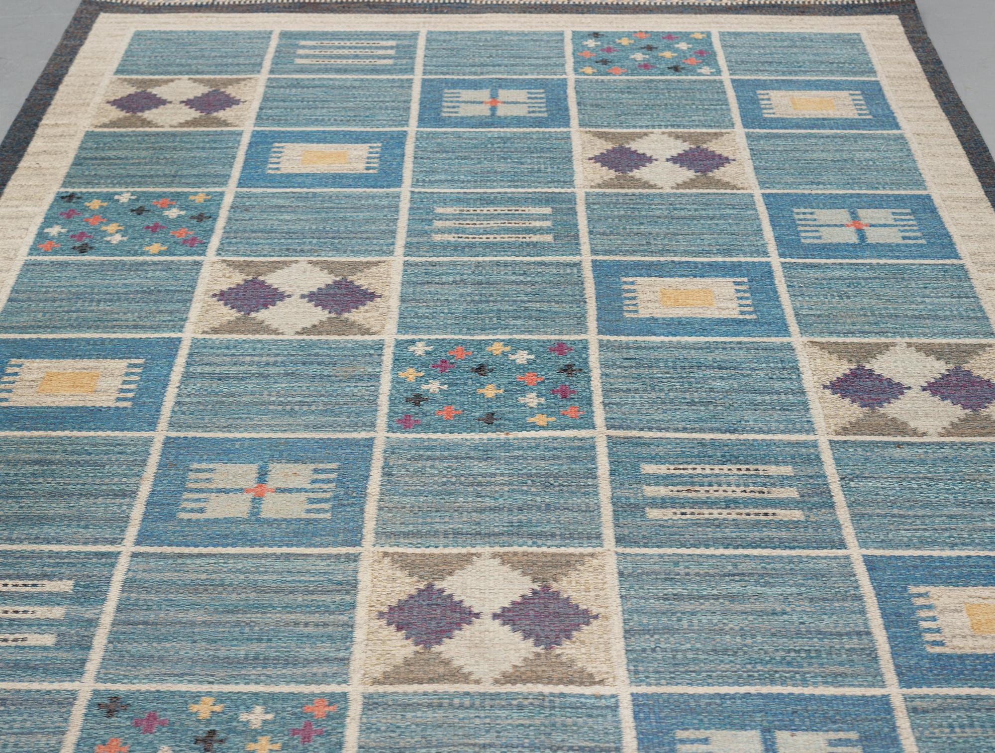 Rakel Carlander, Matta, rölakan, ca 306,5-307,5 x 199-200 cm, signerad RC, omkring 1950.