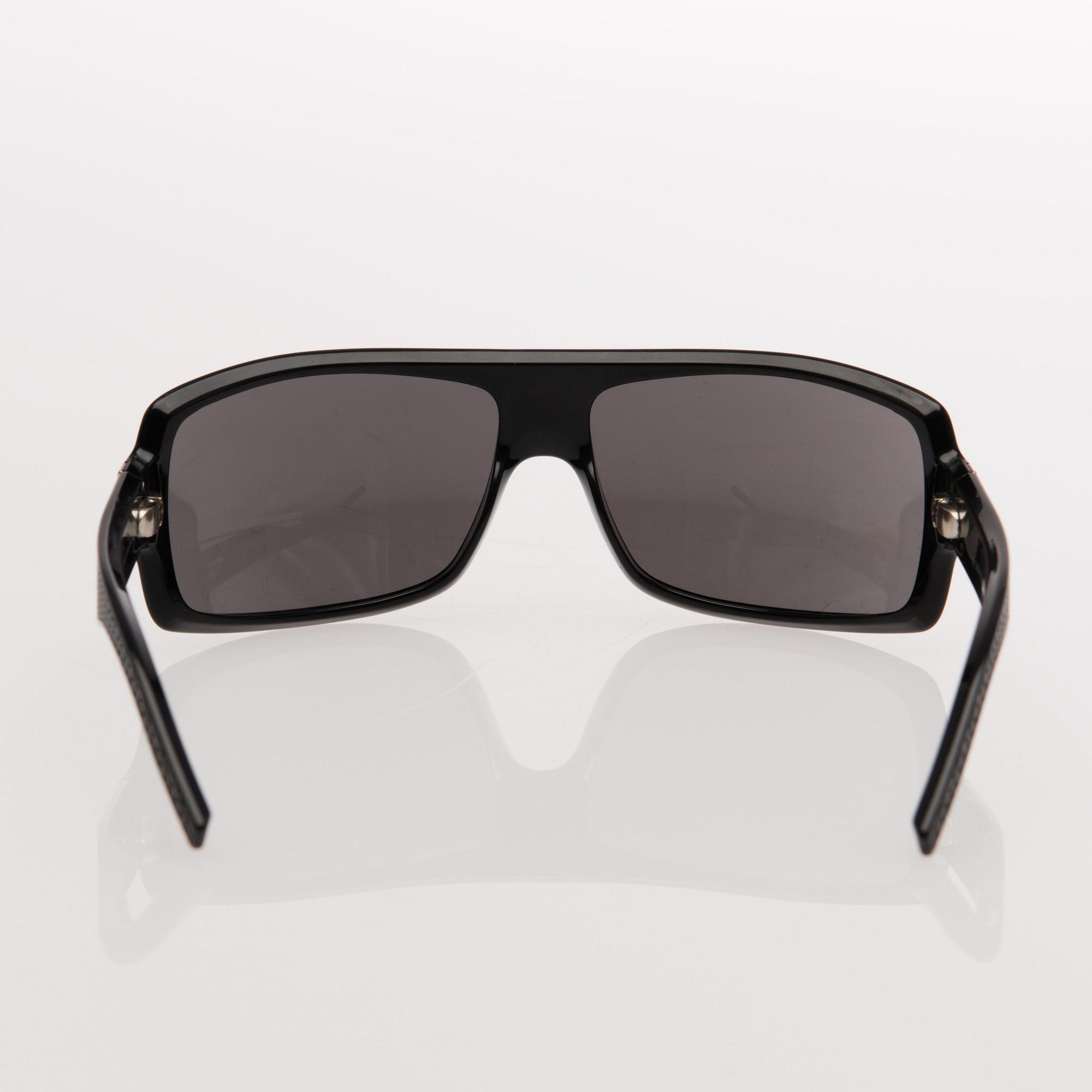 DIOR HOMME BLACK TIE SUNGLASSES.