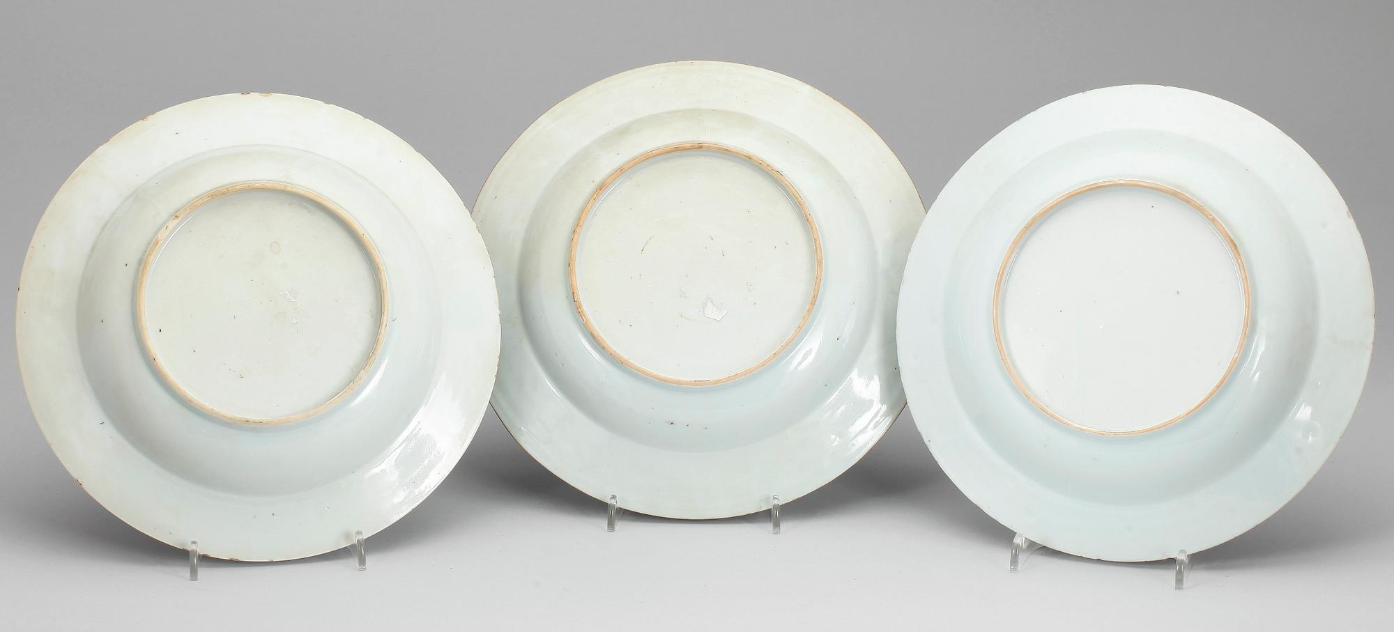 TALLRIKAR, 10 st. Porslin, bl a Qianlong (1736-95).