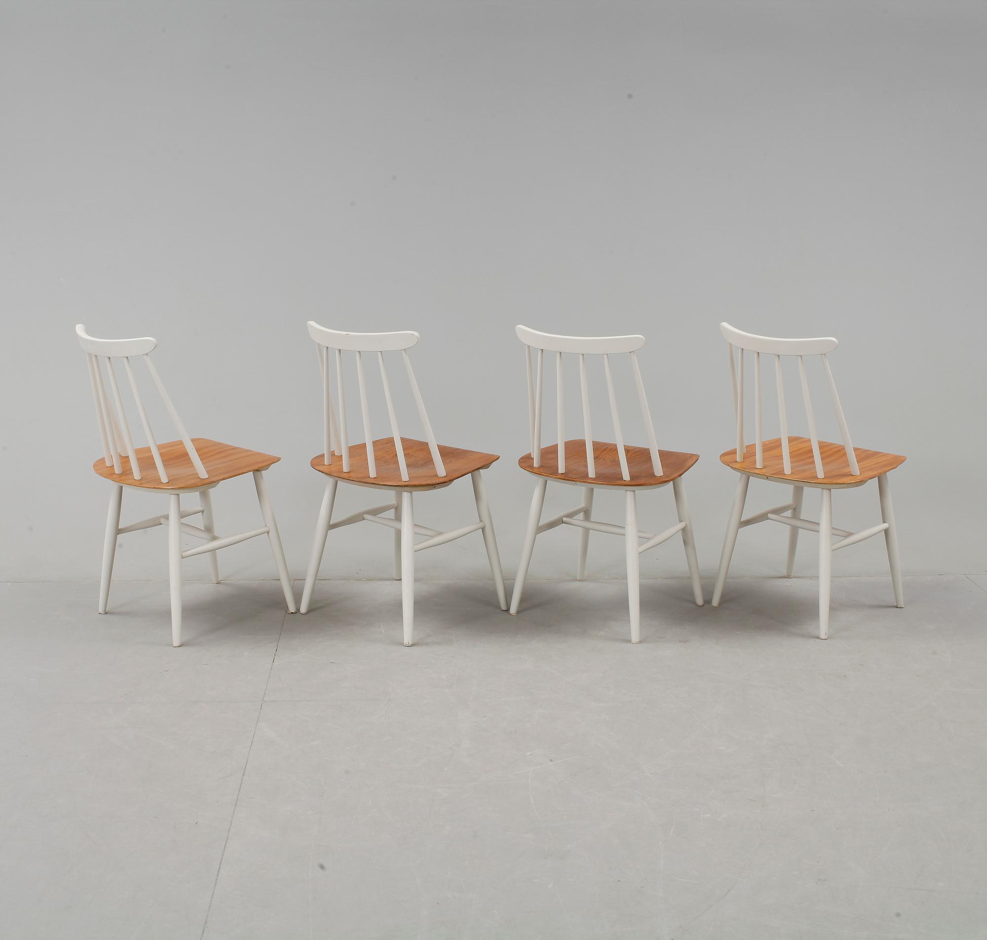 STOLAR, 4 st. "Fanett". Ilmari Tapiovaara, Edsbyverken. Modellen formgiven 1949.