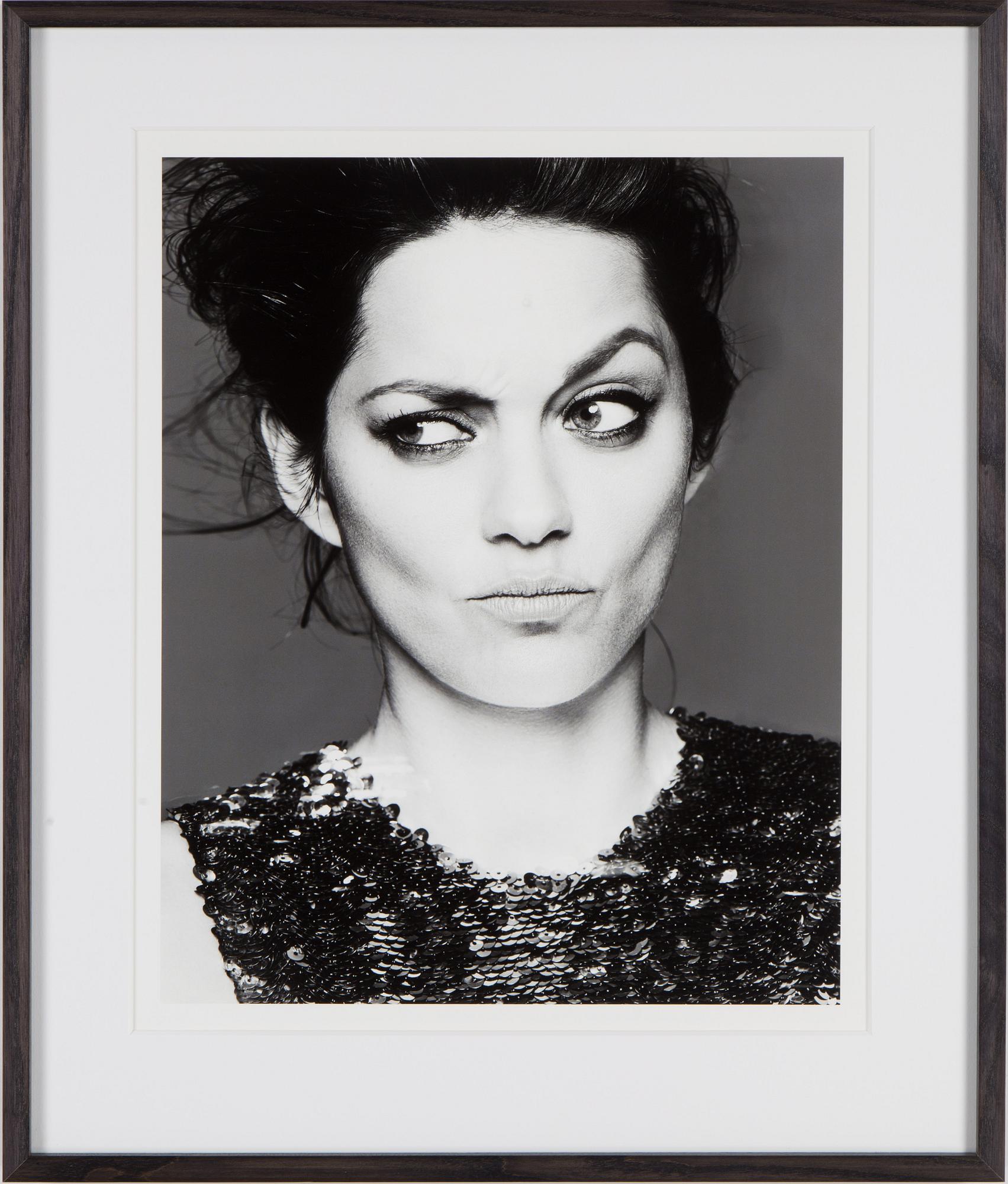 JAN WELTERS, modefotografi av Marion Cotillard, numrerat 2/5 och signerat a tergo.