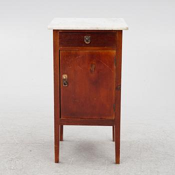 Sängbord, 1900-talets början.