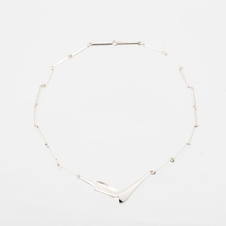 Zoltan Popovits, halsband "Hespera" samt örhängen "Etna" silver, Lapponia 1990.