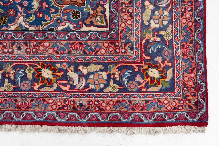 Matta, Mashad, ca 290 x 192 cm.