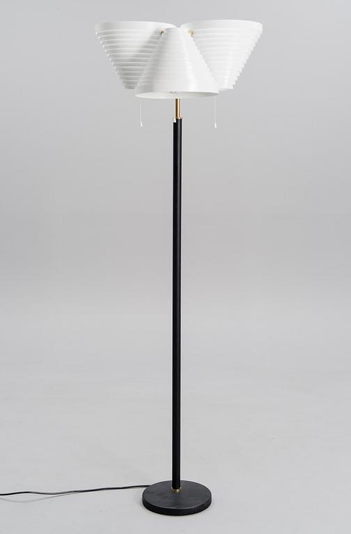 ALVAR AALTO, FLOOR LAMP A809, Artek, Valaisinpaja.