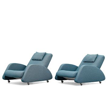 Bo Wretling, a pair of easy chairs, Firma Otto Wretling, 1930's.