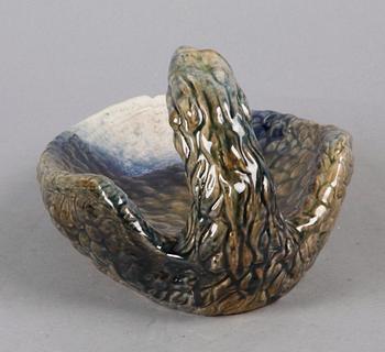 PRYDNADSFAT, majolika, Höganäs, omkring 1900.