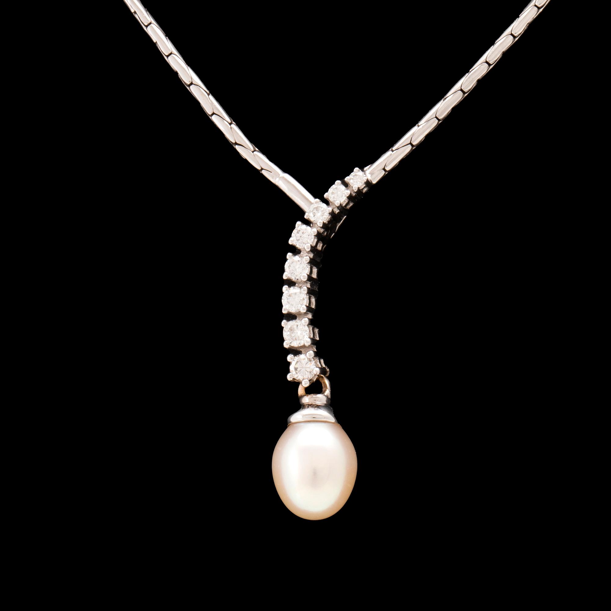 An 18K white gold necklace set with round brilliant-cut diamonds and a cultured pearl.