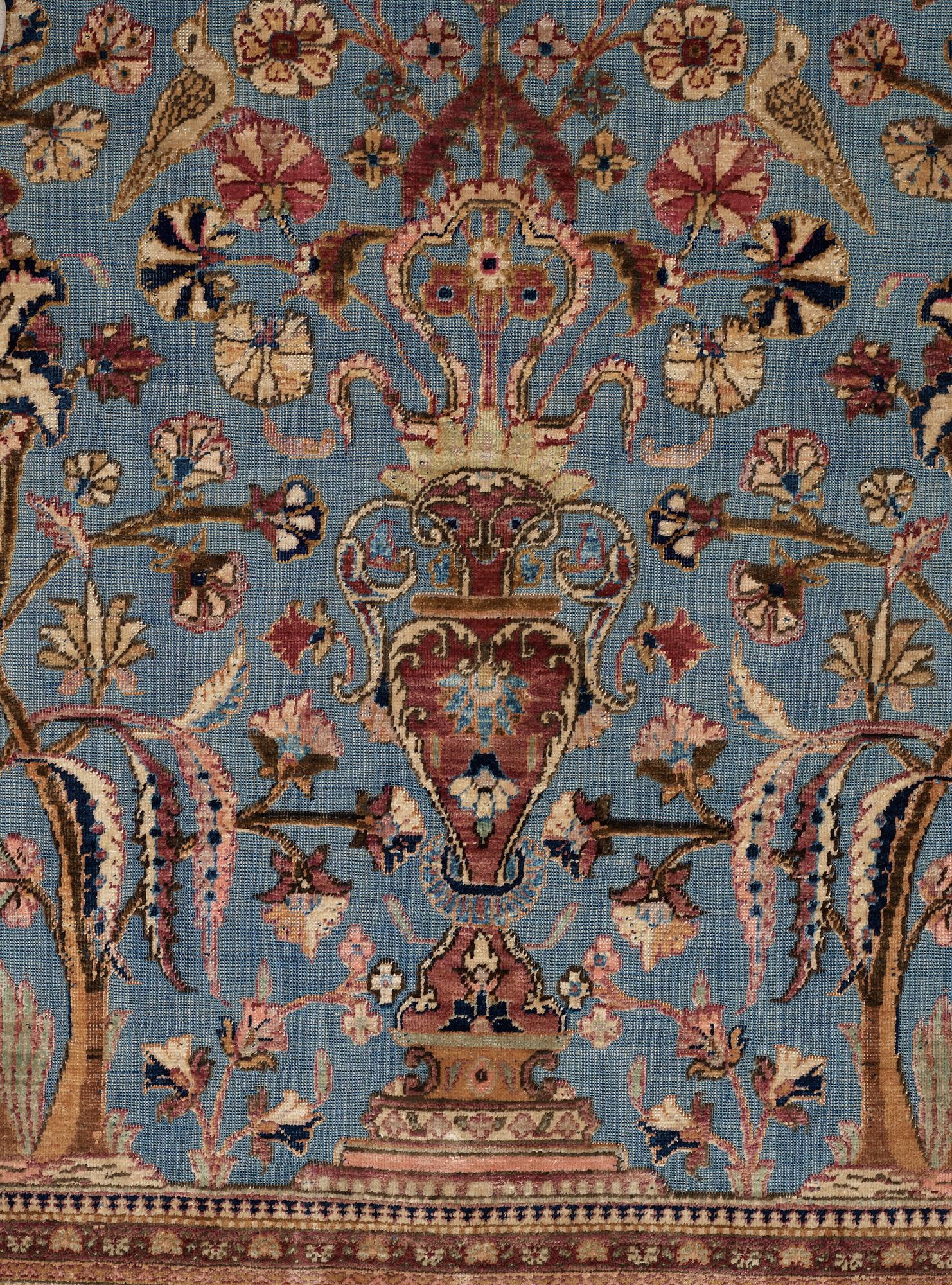 SEMI-ANTIQUE SILK KASHAN SOUF (in relief). 195 x 133,5 cm.