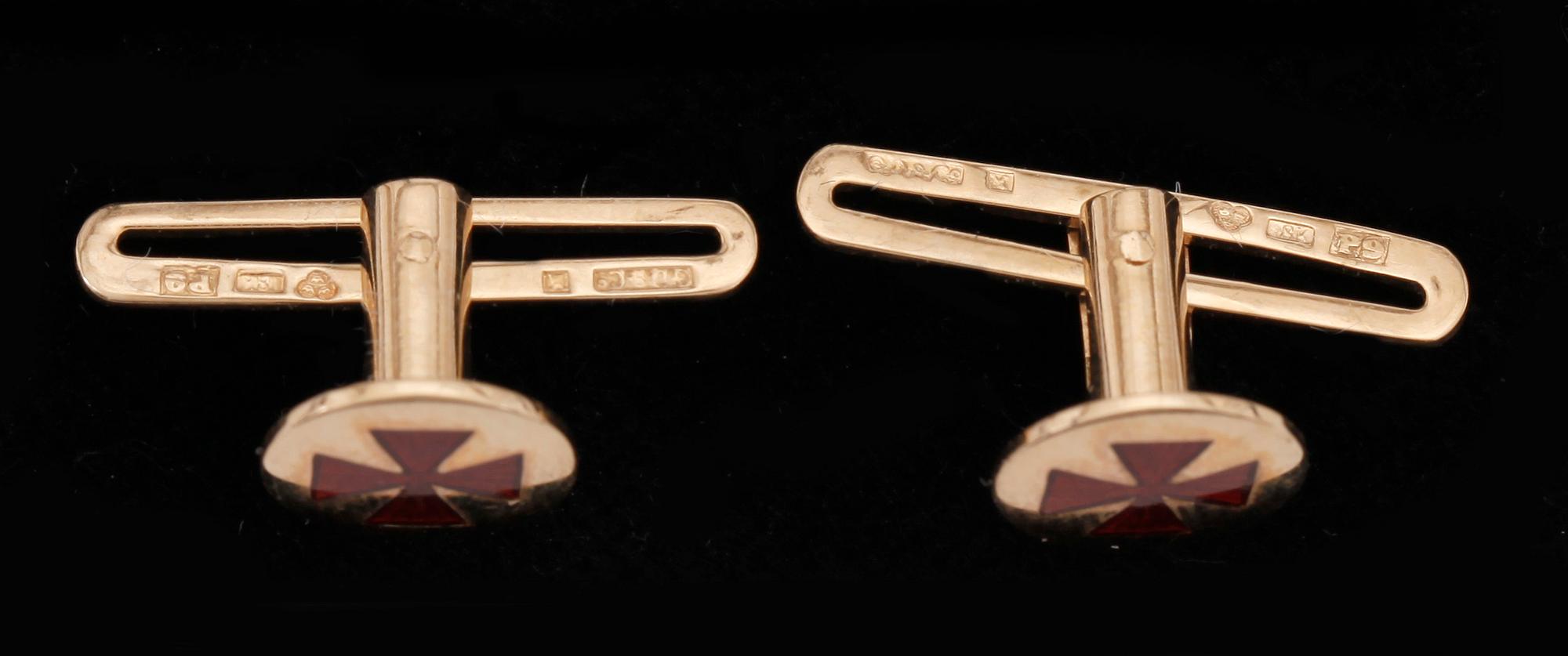 MANSCHETTKNAPPAR ett par SAMT ett par FRACKSKJORTKNAPPAR, FRIMURARE, guld 18k, 1950-65. Tot ca 9 gram.
