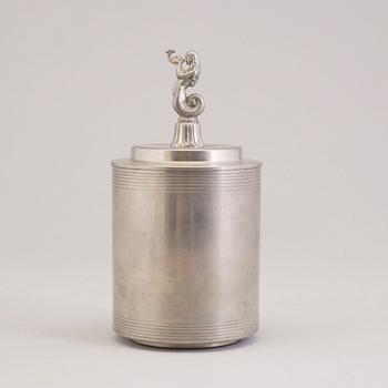 A Art Deco pewter jar with lid from CG Hallberg, Stockholm, 1934.