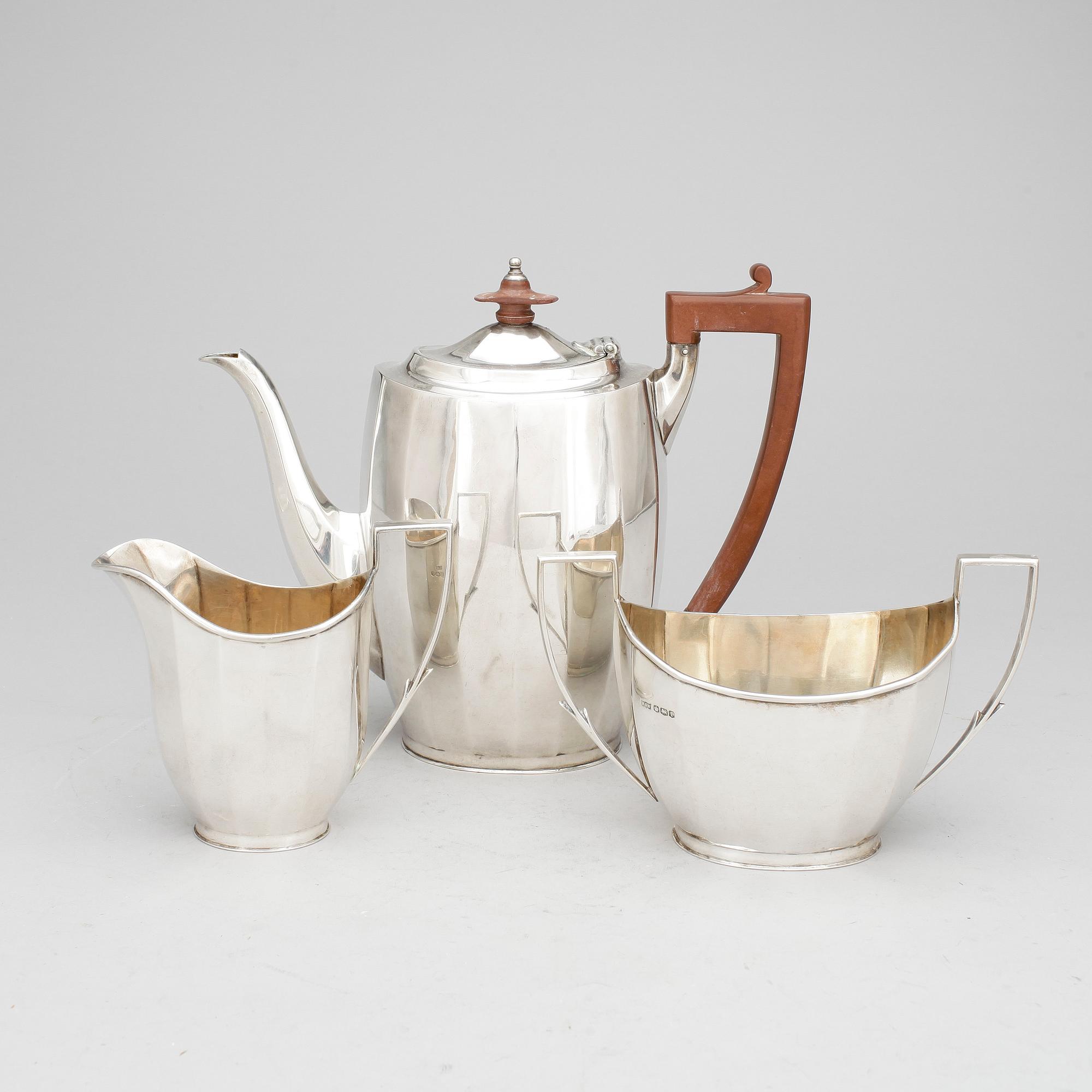 KAFFESERVIS, 3 delar, silver, Mappin & Webb, London, 1944. Tot vikt: 840 gram.